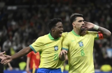 Brasil empata no fim em jogo polêmico contra a Espanha no Bernabéu